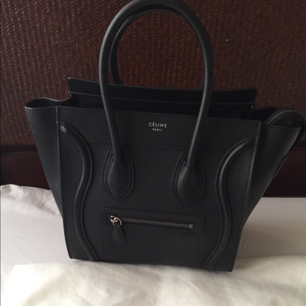 ✨✨SOLD✨✨Celine mini  black pebble leather